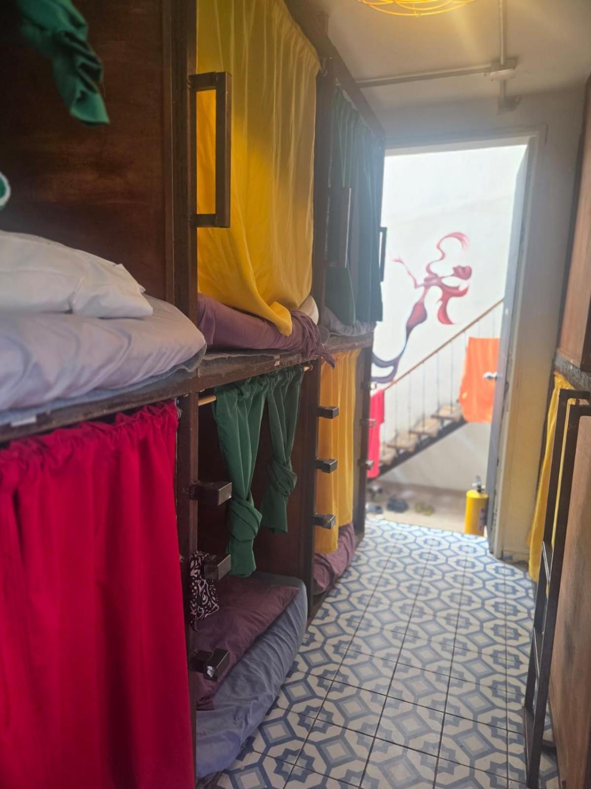 Portelli Hostal Zona G- Para Extranjeros Bogota Buitenkant foto